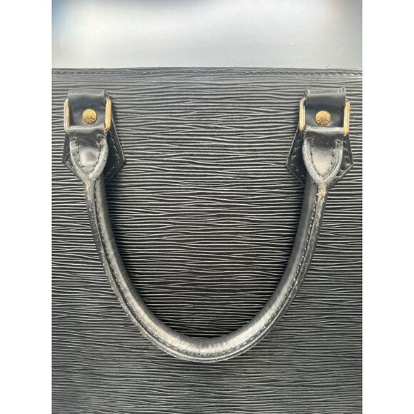 LOUIS VUITTON Epi Sac Plat - Picture 4 of 16